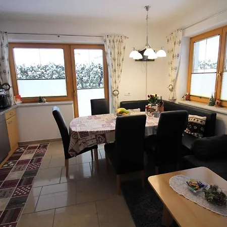 3-Bedroom Apartment In Zell Am Ziller/Zillertal 880 شقة هينزنبرغ