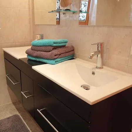 شقة 3-Bedroom Apartment In Zell Am Ziller/Zillertal 880 *