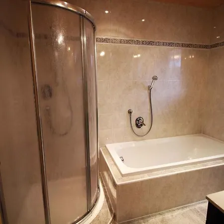 شقة 3-Bedroom Apartment In Zell Am Ziller/Zillertal 880 *