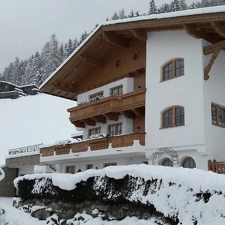 3-Bedroom Apartment In Zell Am Ziller/Zillertal 880 هينزنبرغ