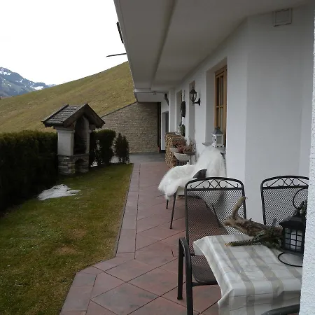 3-Bedroom Apartment In Zell Am Ziller/Zillertal 880