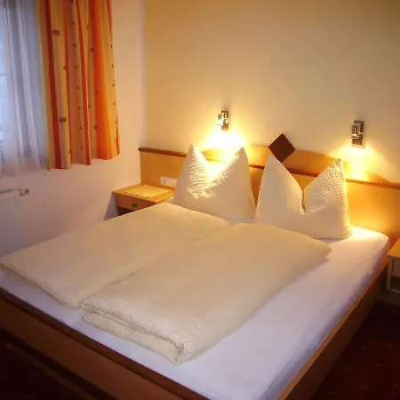 3-Bedroom Apartment In Zell Am Ziller/Zillertal 880 شقة هينزنبرغ
