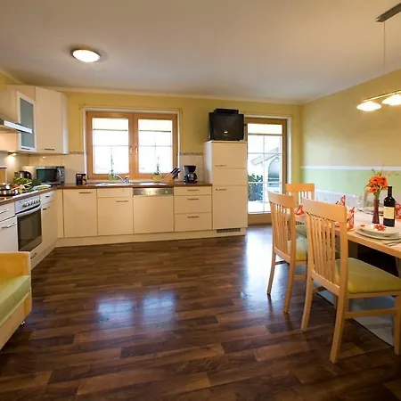 شقة 3-Bedroom Apartment In Zell Am Ziller/Zillertal 880 *