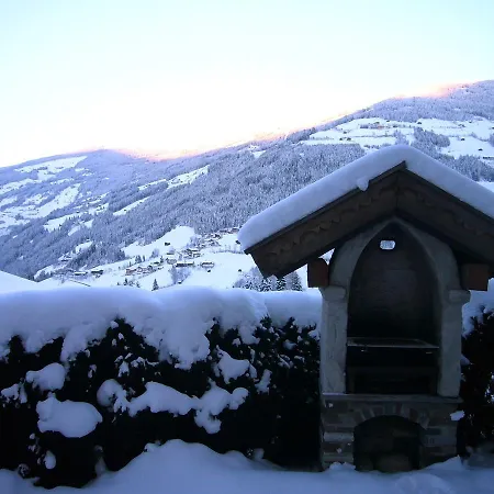 3-Bedroom Apartment In Zell Am Ziller/Zillertal 880 شقة هينزنبرغ